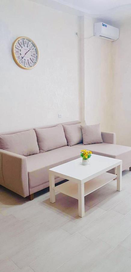 Tameo Apartment Batumi Exterior foto